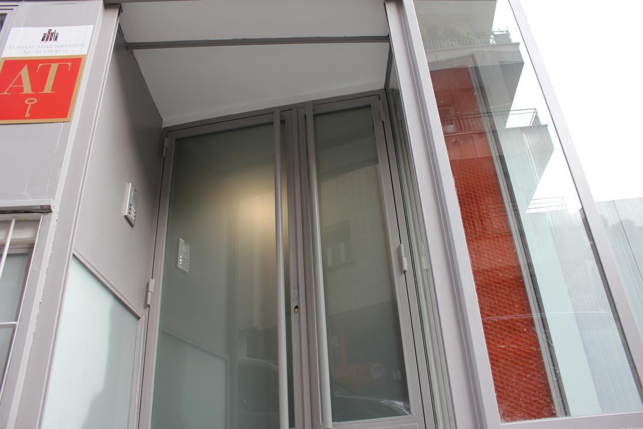 Apartamentos Funway Madrid Exteriér fotografie